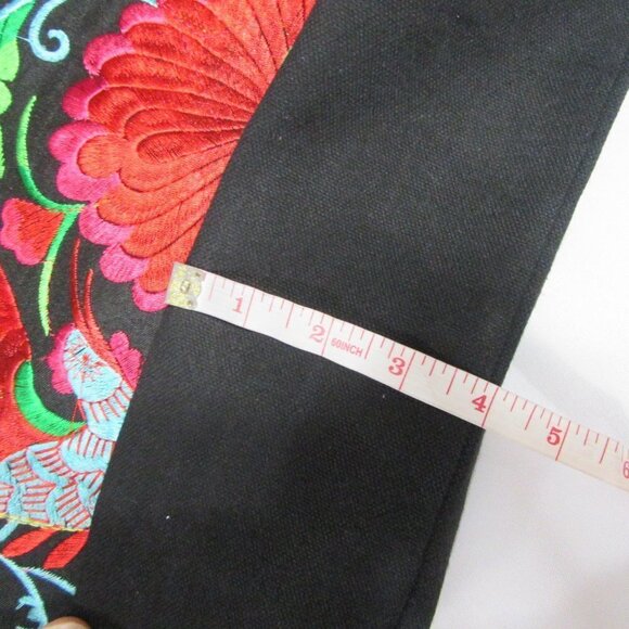 Oaxaca México Black Floral embroidered tote bag
New - Picture 7 of 8